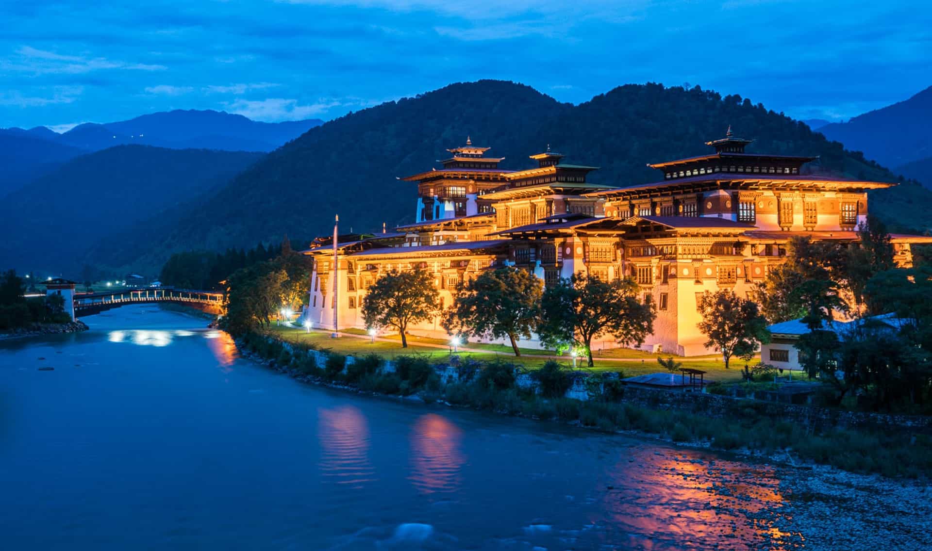 Travel Agency in Jaigaon is the perfect companion  along the long road trip to Bhutan